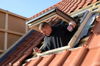 Pose de fenêtres de toit Velux à Domeyrot